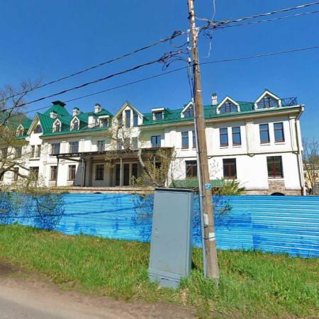 Гостиница «Недостроенный отель в Петергофе»